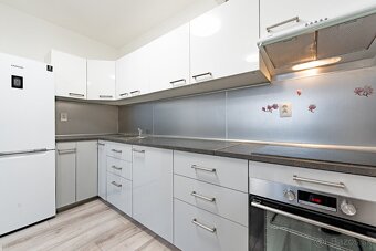 Na prenájom | 3 izbový byt s loggiou - Silvánová ul. - 4