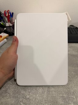 Magic Keyboard pre iPad Pro 11″ / iPad Air – model A2975 , b - 4