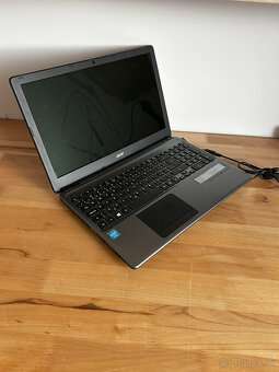 Acer Aspire E1-532 - 4