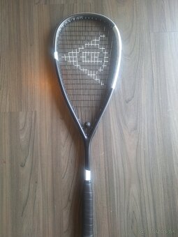🏸 Predám squashovú raketu Dunlop Blackstorm Ti + obaly - 4
