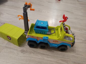 Vozidlo Paw Patrol Jungle v teréne - 4