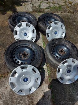Fiat Croma zimné pneu na plechových diskoch + puklice - 4