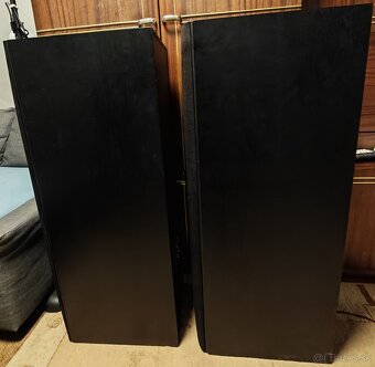 Bowers & Wilkins - 4