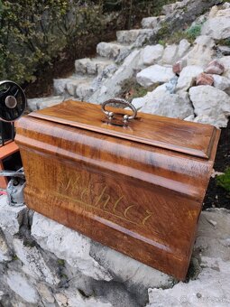 Funkčný šijací stroj, extra kusok - 4