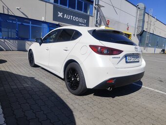 mazda 3 - 4
