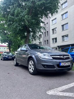 Opel Astra ( H ) GTC - 4