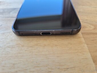 Samsung Galaxy S22 256 GB - 4