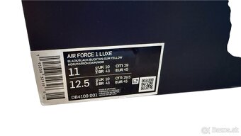 Nike AIR FORCE 1 Luxe - 4