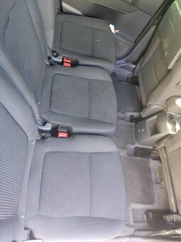 Peugeot 5008 1.6 HDi 2/2013 Allure + ťažné zariadenie - 4