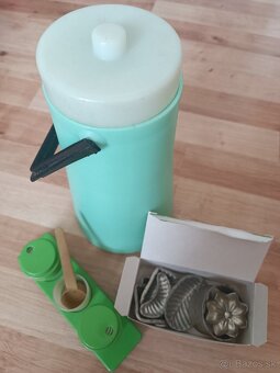 Rýchlovarná kanvica + kuchynské potreby - 4