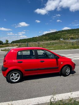 Predám Hyundai Getz 1.4 (71 kW) – spoľahlivé auto za dobrú c - 4