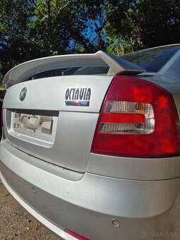 Predám náhradné diely na Škoda Octavia II 2 sedan VRS - 4
