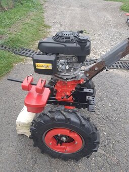 Malotraktor Vari s motorom honda gsv 190 - 4