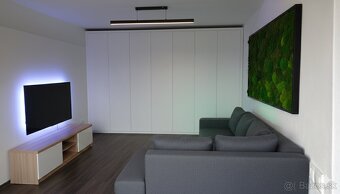 ⭐BÝVANIE V CENTRE: EXKLUZÍVNY 2-IZBOVÝ BYT PO REKONŠTRUKCII⭐ - 4