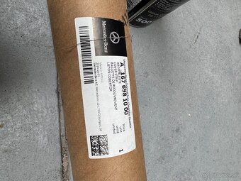 Mercedes GLE W167  tesnenie dverí predné pravé - 4