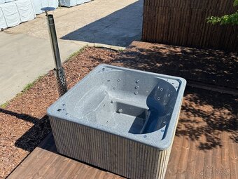 Prémiová kúpacia kaďa QUADRO SPA – 3D Granite, hydromasáž, L - 4