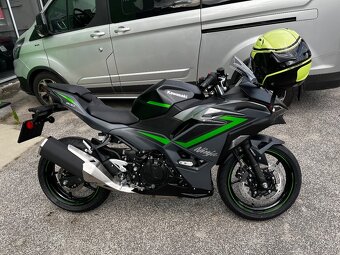 Kawasaki Ninja 500 - 4