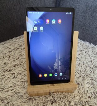 Samsung Galaxy Tab A9 LTE 64GB Graphite
- 4