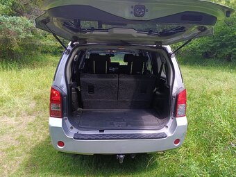 Nissan Pathfinder - 4
