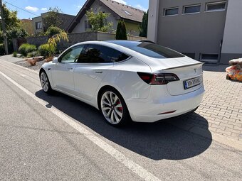 Tesla Model 3 Performance | 377 kW (513 PS) | 4x4 | 10/2019 - 4