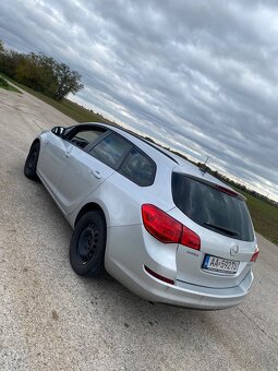 Opel astra Sport-tourer 1.7 CDTI - 4