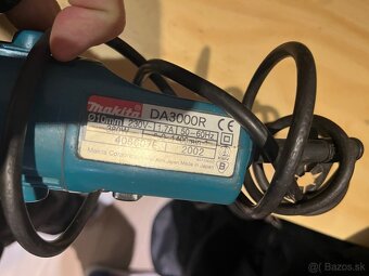 Uhlová vŕtačka Makita, model DA 3000 R - 4