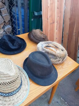 Predám klobúky - 4