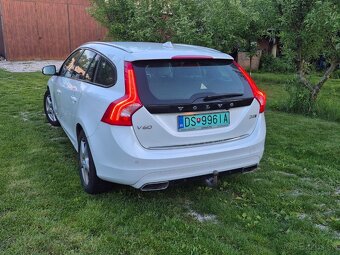Volvo V60 plugin-hybrid, D5 AWD, r.v. 2016 - 4