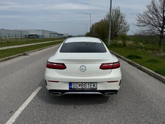 Mercedes Benz E coupé - 4