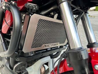 Honda NC750X - 4