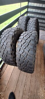 BFGoodrich Mud Terrain T/A KM3 255/70 r16 - 4