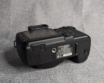 Canon EOS 5D Mark II - 4