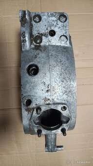 Predám bloky motora ČZ 125Bt - 4