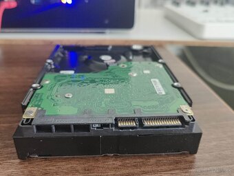 Seagate 250GB SATA HDD (ST3250310NS) - 4