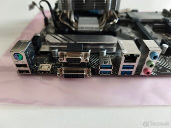 SET - INTEL Core i3-10100, ASUS PRIME B460, 8GB DDR4 - 4