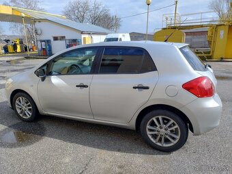 Toyota Auris 1.4D - 4