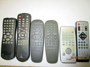 PREDAM ROZNE DIALKOVE OVLADACE NA TV,CD,VIDEA CENA 1ks 5€ - 4