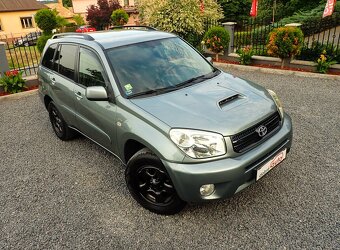 TOYOTA RAV4 2.0 D-4D 4x4 85kW - 2004 - KLIMA- ŤAŽNE - ŠPZ- - 4