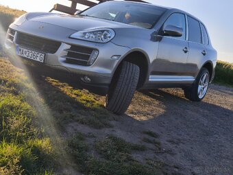 Porsche Cayenne - 4