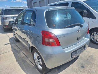 TOYOTA YARIS 1,3 BENZÍN AUTOMAT - 4