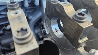 Blok motora Land Rover 2.0 Ingenium DTD - 4