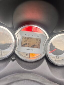 Peugeot satelis 125 - 4