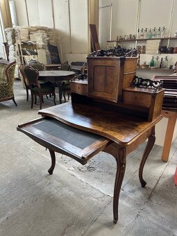 starožitný písaci stolík s nadstavbou - 4