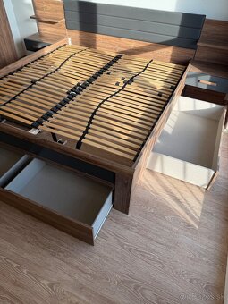 Manželská posteľ 180x200 - 4