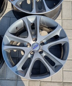 5x108 R18 7,5J ET52,5 VOLVO - 4