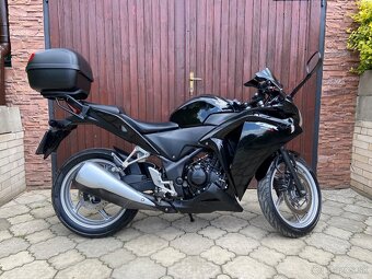 Honda CBR 250 2012 - 4