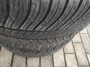 255/45 r19 Michelin - 4