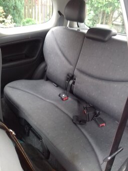 Predám Toyotu Yaris - 4