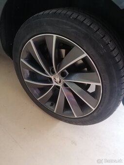 Škoda superb 3 - dvere, výrezi karosérie - 4