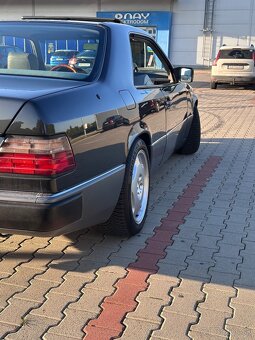 Mercedes W124 300CE-24 - 4